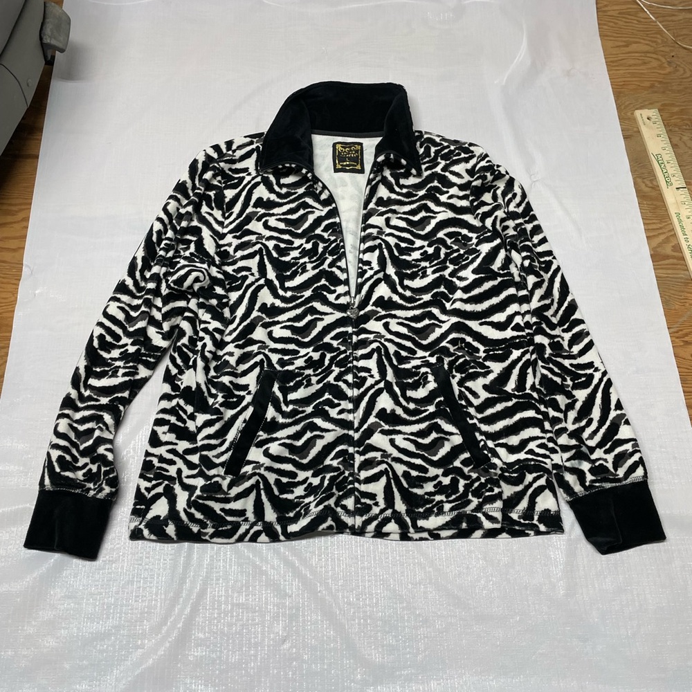 Three Hearts Black & White Zebra Print Fleece Jacket